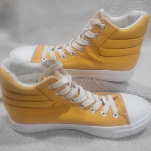 Women's High-Top Canvas Sneakers in Goldenrod/White - Size 8 - Picture 4 of 6